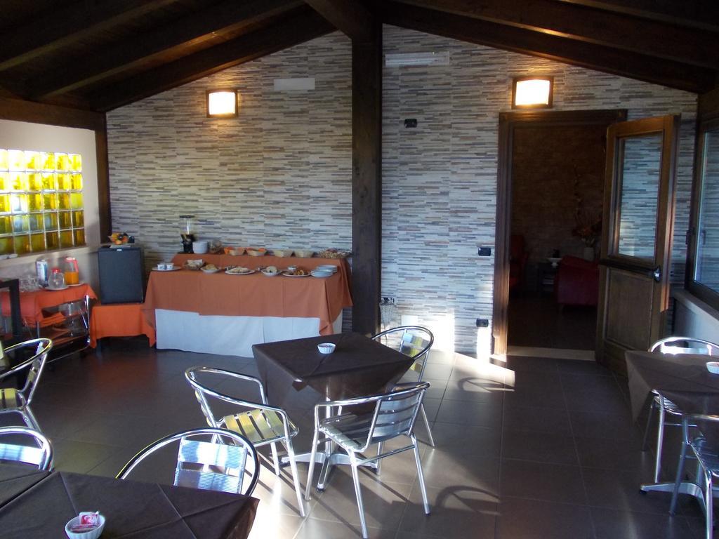 Agrihotel Papaya San Pietro Apostolo Esterno foto